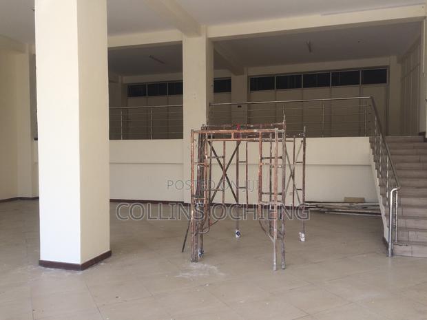 Showroom Space to Let (2,092sq.Ft) - Enterprise Rd