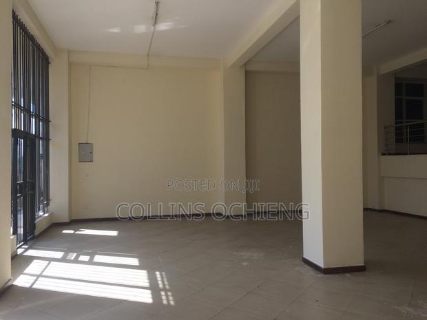 Showroom Space to Let (2,092sq.Ft) - Enterprise Rd