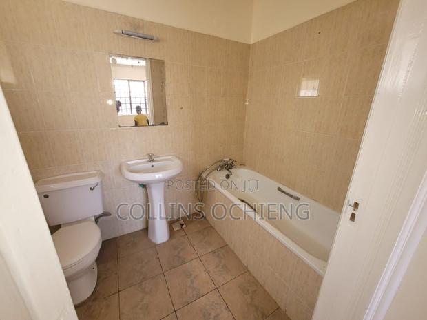 3bdrm Apartment in Pipeline Estate, Embakasi for sale