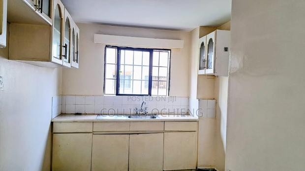 3bdrm Apartment in Nyayo Estate, Embakasi for sale