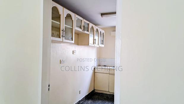 3bdrm Apartment in Nyayo Estate, Embakasi for sale