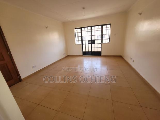 3bdrm Apartment in Pipeline Estate, Embakasi for sale