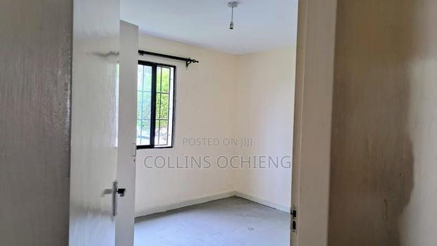 3bdrm Apartment in Nyayo Estate, Embakasi for sale