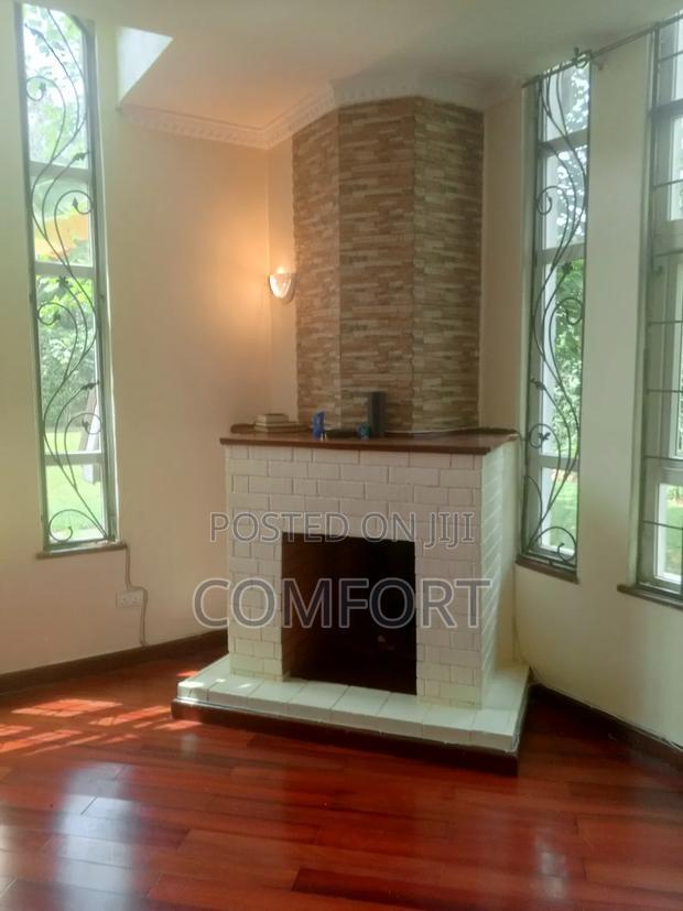 5bdrm Mansion in Lavington Green for rent