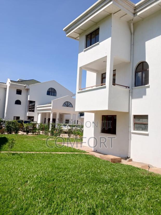 7bdrm Mansion in Karen, Hardy for rent