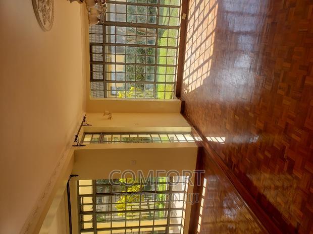 5bdrm Townhouse / Terrace in Lavingtongreen for rent