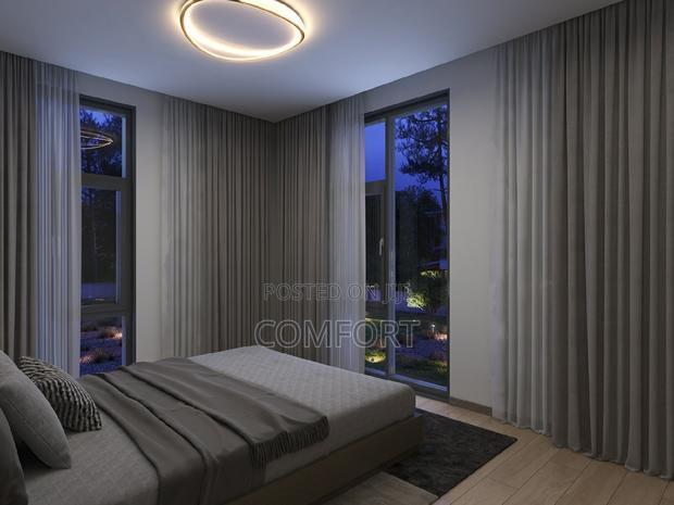 4bdrm Duplex in Riverside Drive for sale