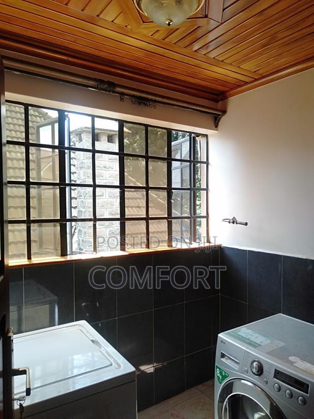 5bdrm Villa in Denis Pritt, Kilimani for rent