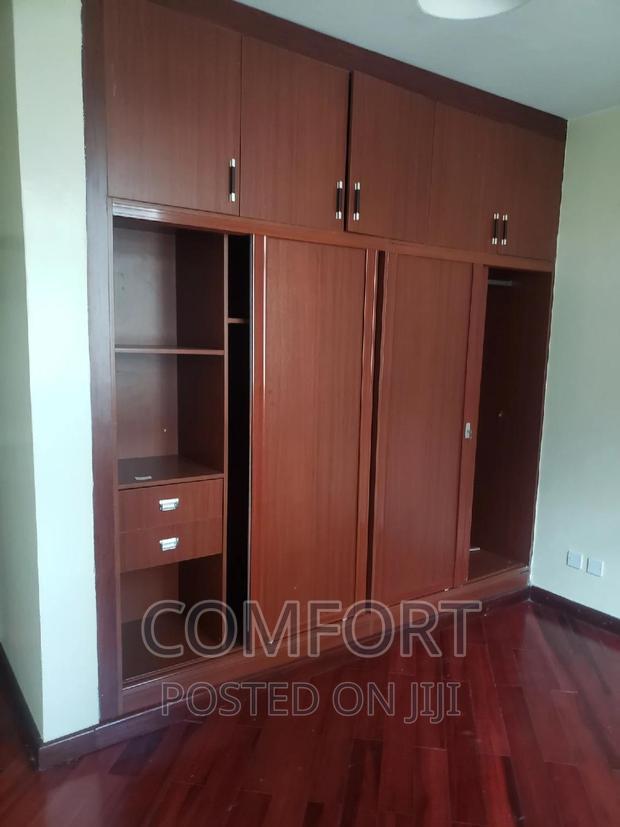 6bdrm Villa in Lavington Green for rent