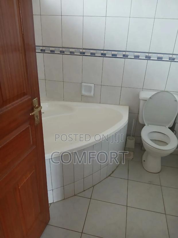 2bdrm Duplex in Westlands for rent