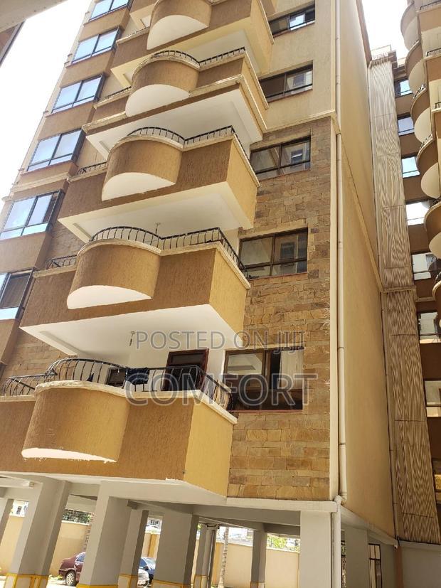 3bdrm Apartment in Yaya Centre, Kilimani for rent
