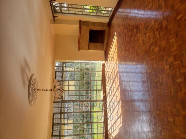 5bdrm Townhouse / Terrace in Lavingtongreen for rent
