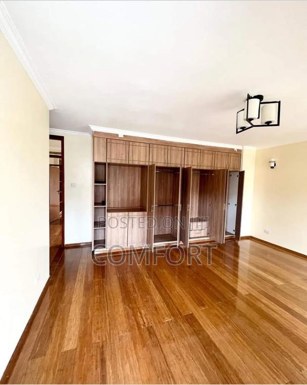6bdrm Mansion in Lavington for sale