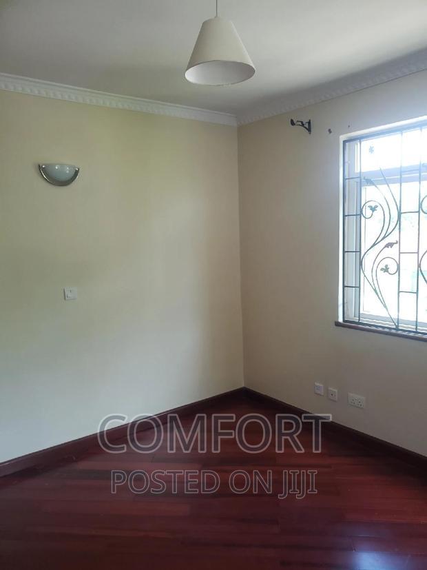 6bdrm Villa in Lavington Green for rent