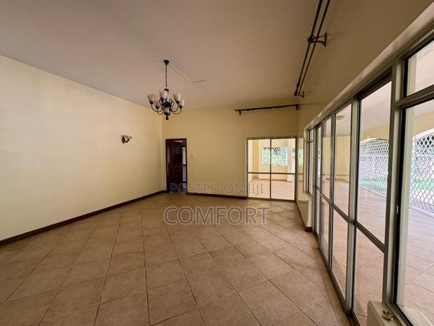 7bdrm Mansion in Un, Runda for rent