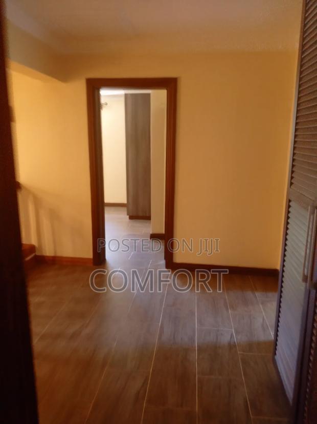 6bdrm Townhouse / Terrace in Lavington Green for rent