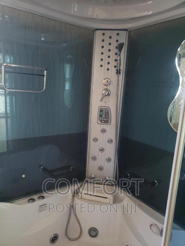 6bdrm Villa in Lavington Green for rent