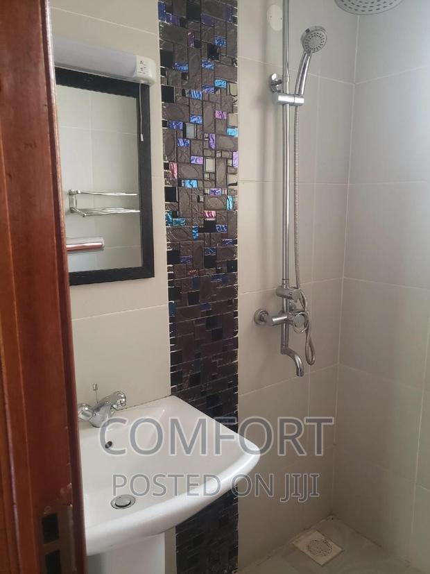 5bdrm Townhouse / Terrace in Lavingtongreen for rent