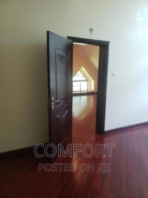 6bdrm Villa in Lavington Green for rent