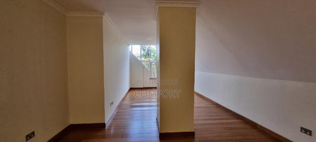 6bdrm Mansion in Unep, Runda for rent