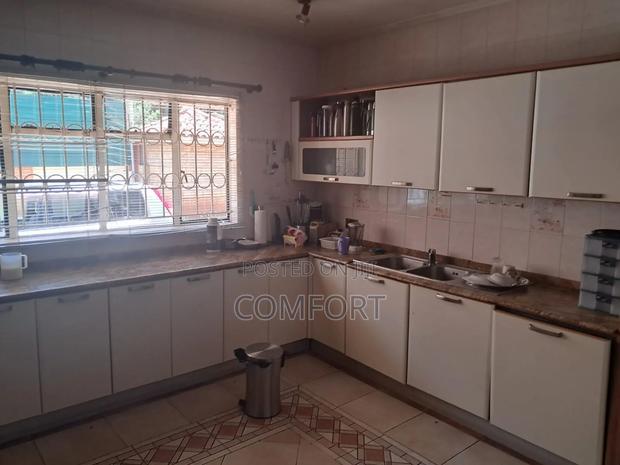 5bedroom Kileleshwa Commercial Office/Residential