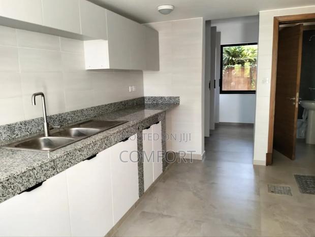 5bdrm House in Runda for sale