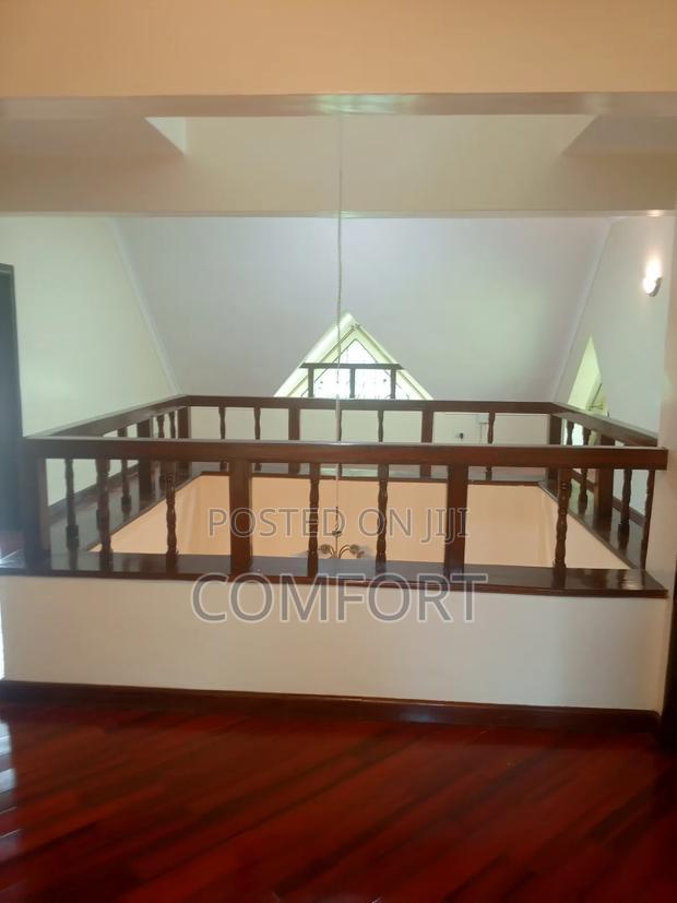 5bdrm Mansion in Lavington Green for rent