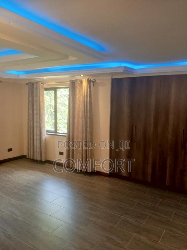6bdrm Townhouse / Terrace in Lavington Green for rent