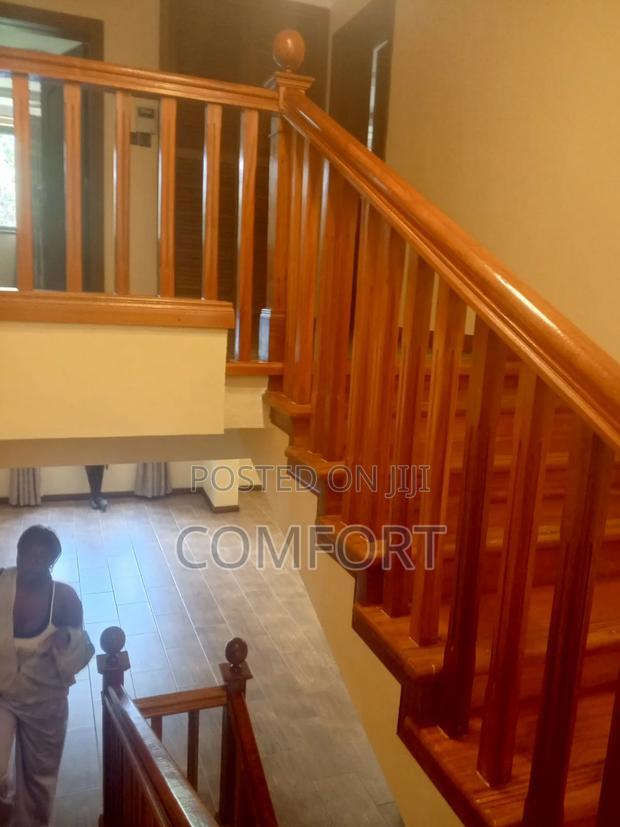 6bdrm Townhouse / Terrace in Lavington Green for rent