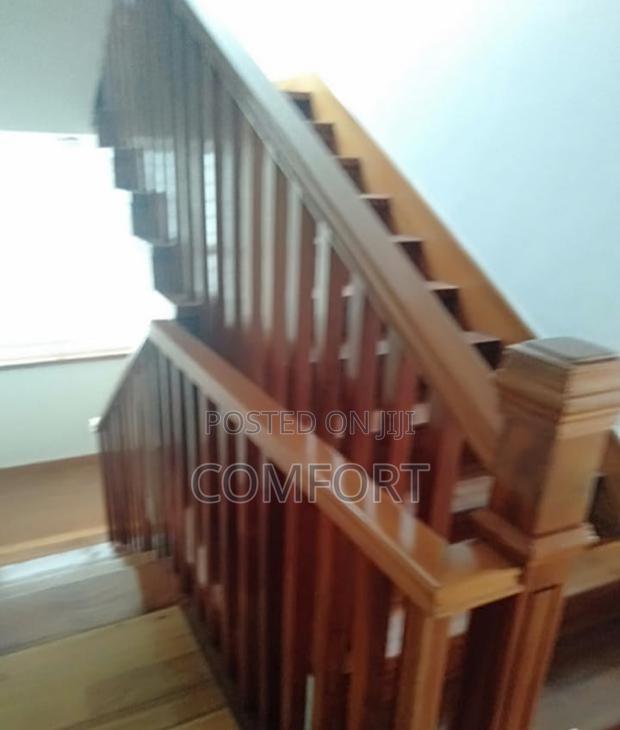 5bdrm Townhouse/Terrace in Lavington Green for sale
