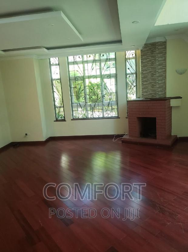 6bdrm Villa in Lavington Green for rent
