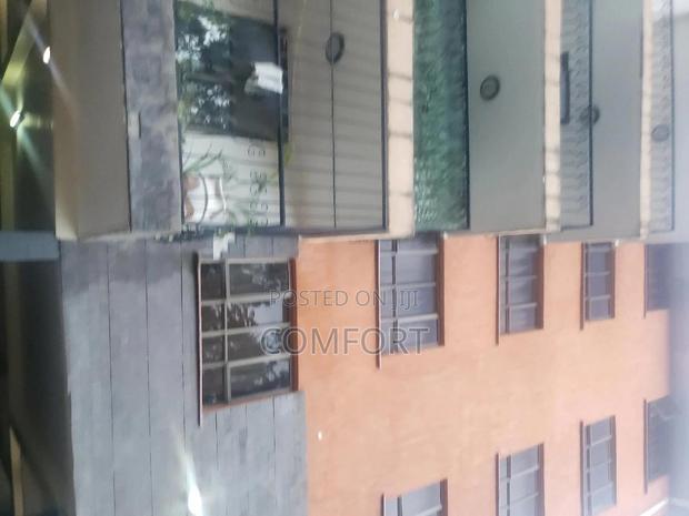 3bdrm Apartment in Lavington Green, Kileleshwa for rent