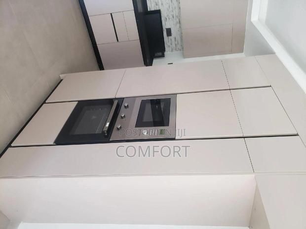 5bdrm Townhouse/Terrace in Lavington Green for sale
