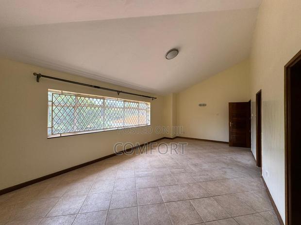 7bdrm Mansion in Un, Runda for rent
