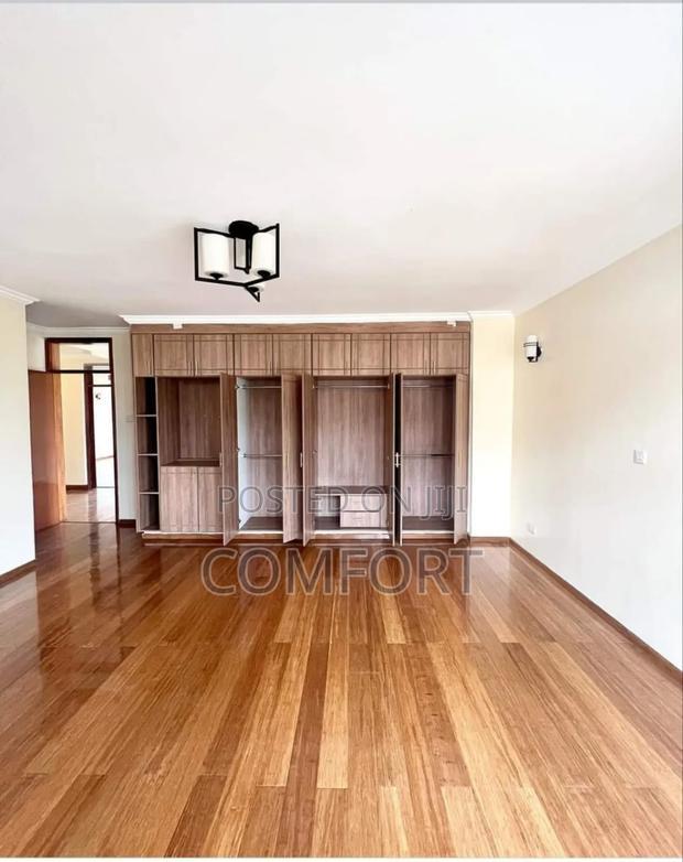 6bdrm Mansion in Lavington for sale