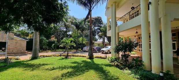 6bdrm Mansion in Unep, Runda for rent