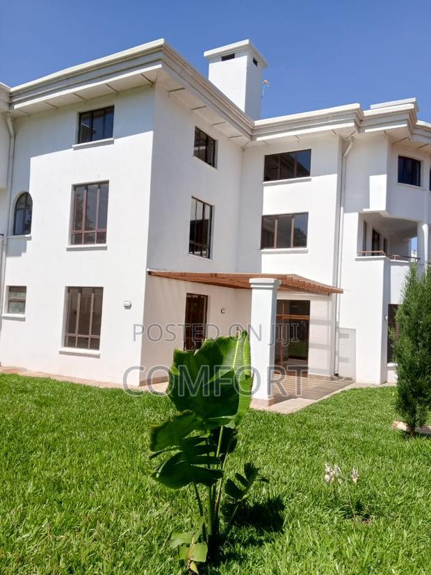 7bdrm Mansion in Karen, Hardy for rent