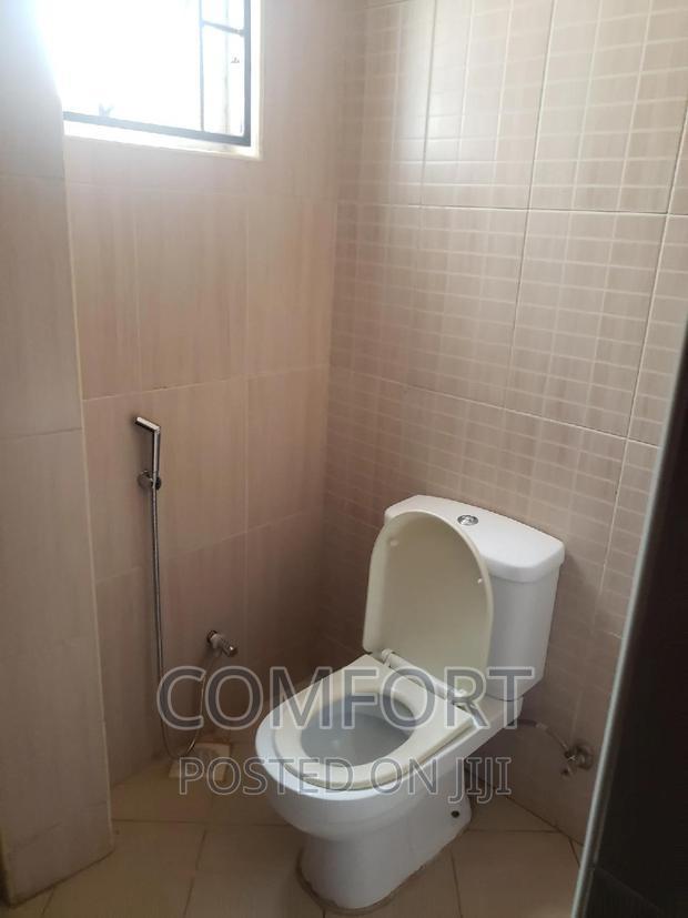 6bdrm Villa in Lavington Green for rent