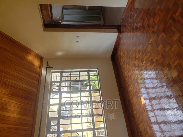 5bdrm Townhouse / Terrace in Lavingtongreen for rent