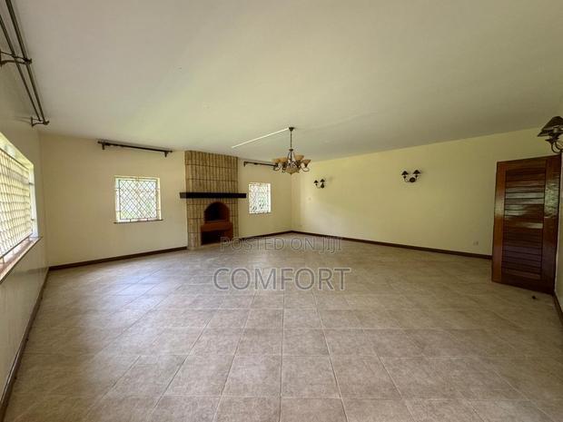 7bdrm Mansion in Un, Runda for rent