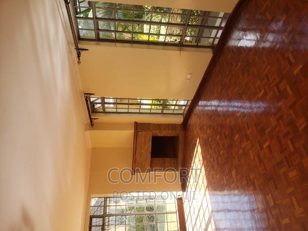5bdrm Townhouse / Terrace in Lavingtongreen for rent