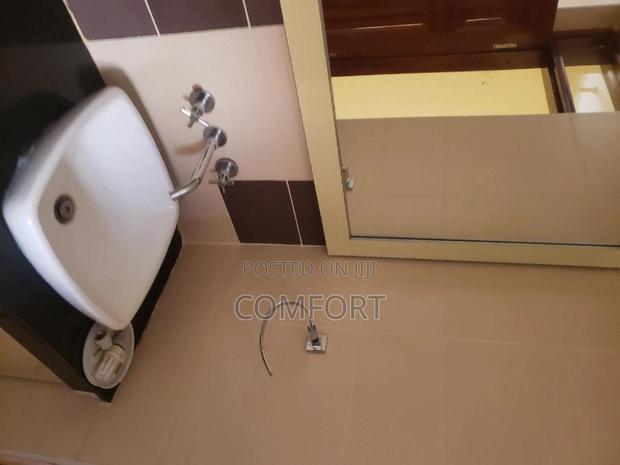 3bdrm Apartment in Yaya Centre, Kilimani for rent