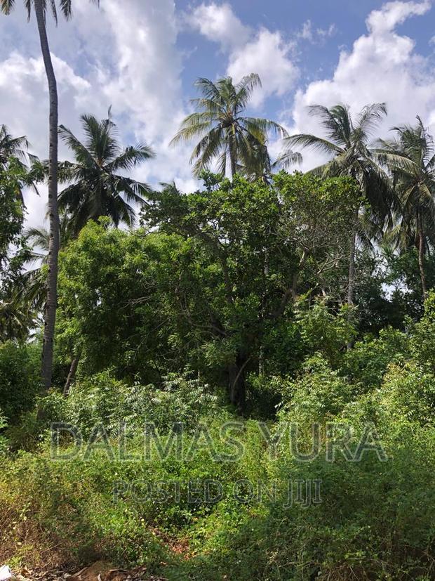 3/4 Acre Prime Land