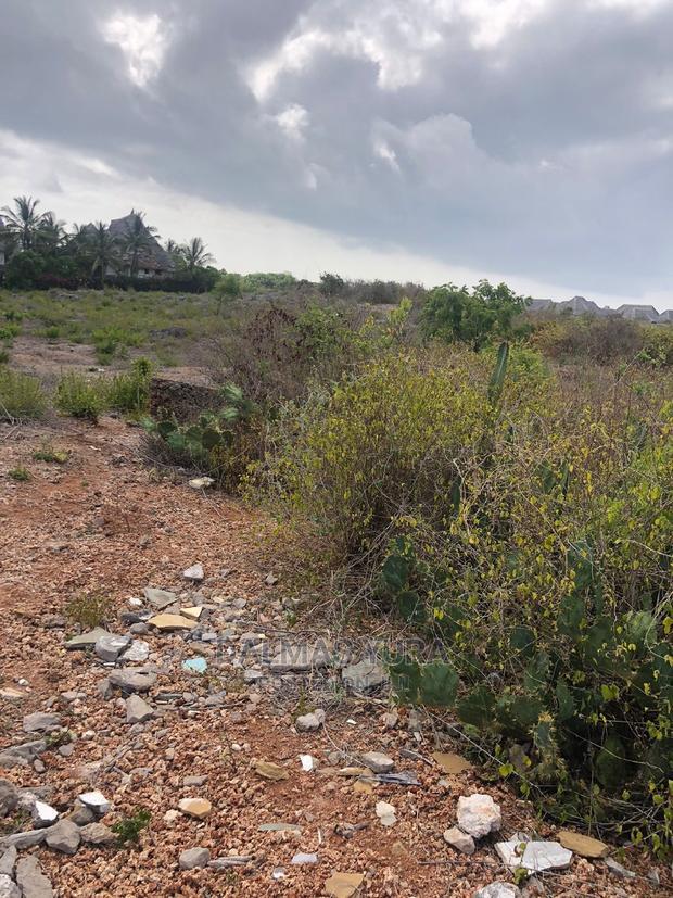 1/2 an Acre Prime Land