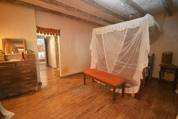 Furnished 9bdrm Villa in Malindi for sale