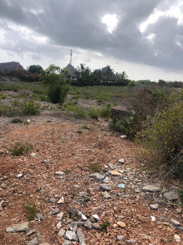 1/2 an Acre Prime Land