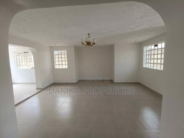 4bdrm Mansion in Nakuru Town East for sale
