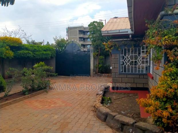 3bdrm Bungalow in Barnabas, Nakuru Town East for sale