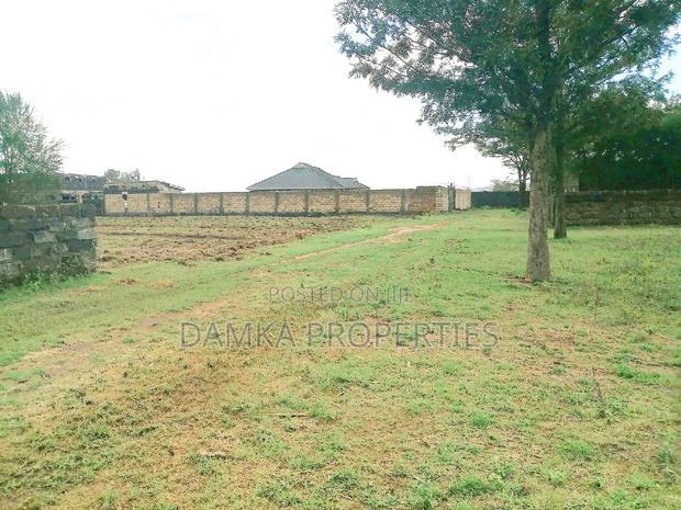 1/4 Acre Plot for Sale in Pipeline 600mts From Tarmac