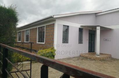 4bdrm Bungalow in Ngata, Nakuru Town West for sale